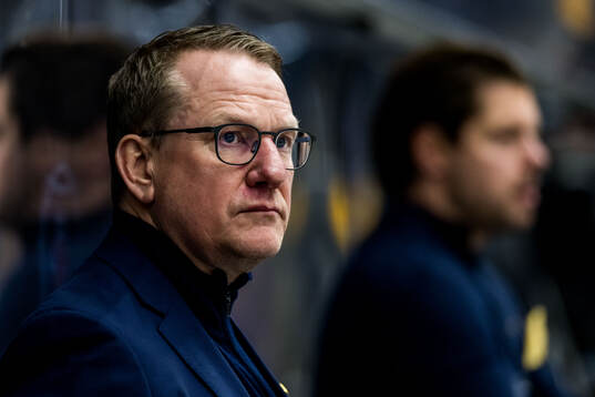 Södertäljes tränare Magnus Bogren deppar