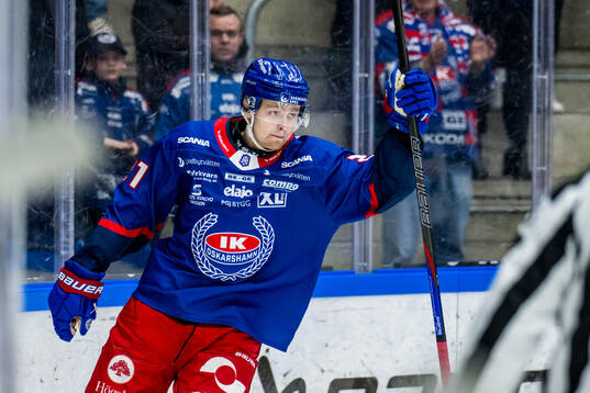 Oskarshamns Hampus Karlsson jublar