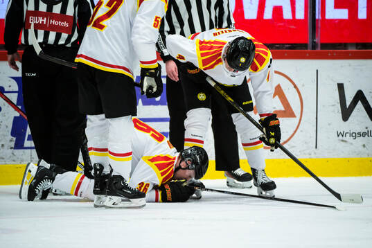 Brynäs Linus Ölund har ont