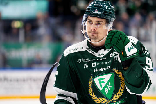 Färjestads David Tomasek jublar