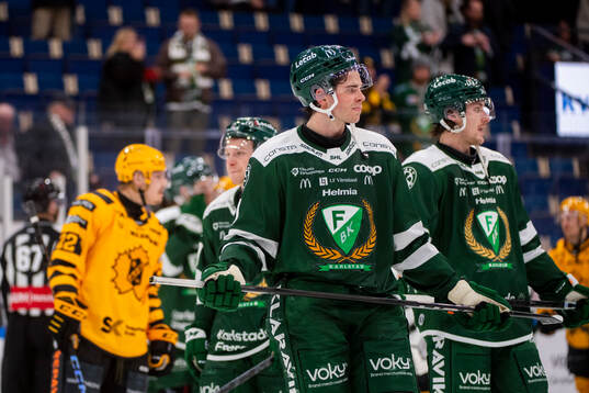 Färjestads Viktor Lodin deppar