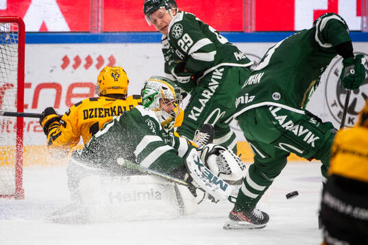 Färjestads målvakt Damian Clara