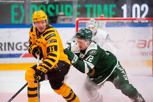 Skellefteås Max Lindholm och Färjestads  Albert Wikman
