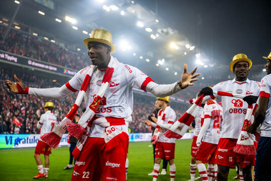 Maxwell Woledzi of Fredrikstad celebrates