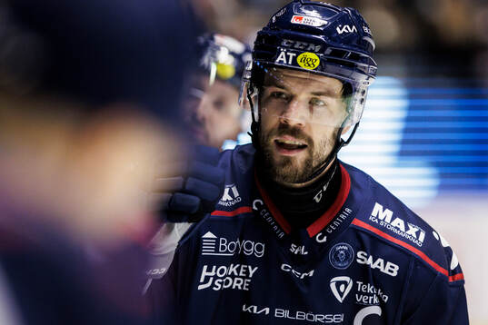 Linköpings Oscar Fantenberg jublar