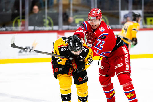 Timrås Erik Walli Walterholm och Luleås Pontus Själin