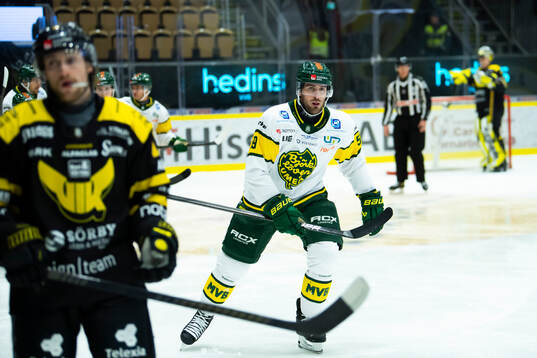 Björklövens Theoklis Theocharidis jublar