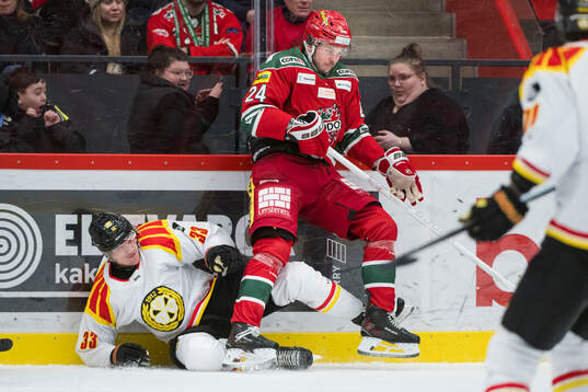 Brynäs Jakob Silfverberg och Modos Måns Carlsson