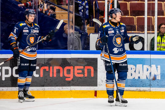 Växjös Keegan Lowe och Emil Sylvegård deppar