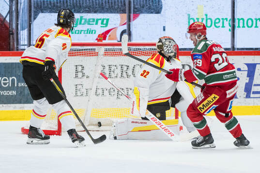 Modos Mikkel Aagaard jublar