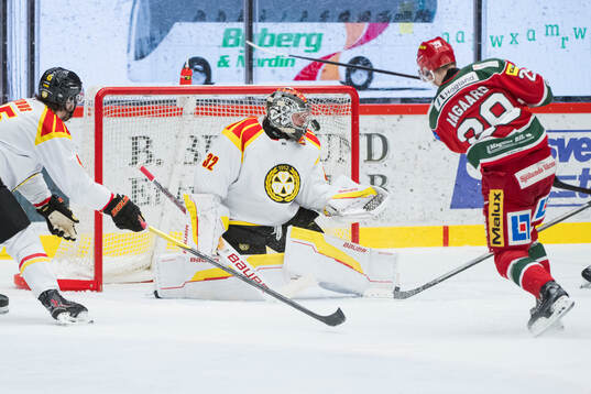 Modos Mikkel Aagaard gör 2-0 målet
