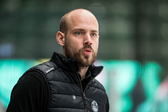 Rögles tränare Julius Falkenbäck Bergkvist