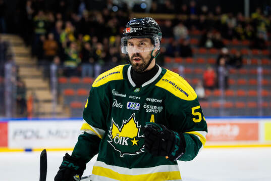 Östersunds Linus Videll jublar
