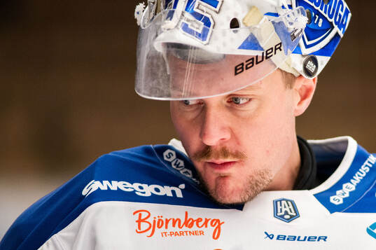 Karlskogas målvakt Lars Volden