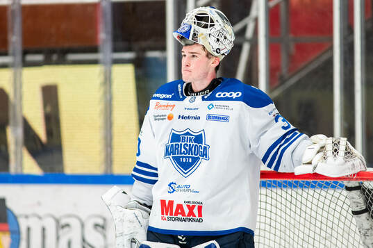Karlskogas målvakt Samuel Jonsson deppar