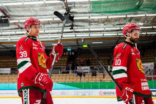 Moras Kristoffer Gunnarsson och Max Martin deppar