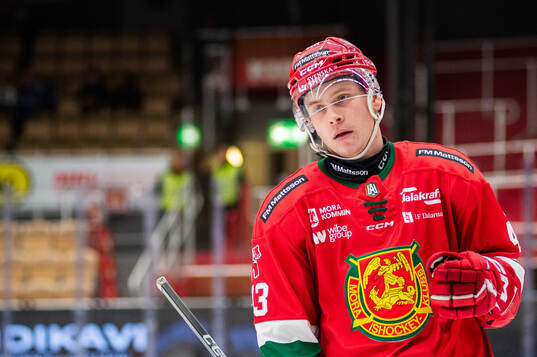 Moras Oskar Asplund deppar