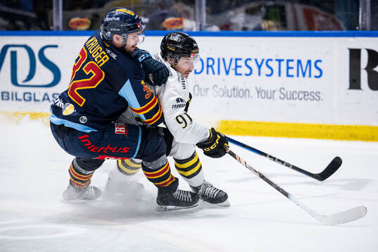 Djurgårdens Marcus Krüger och AIKs Gerry Fitzgerald
