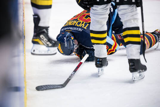 Djurgårdens Jonathan Tychonick har ont