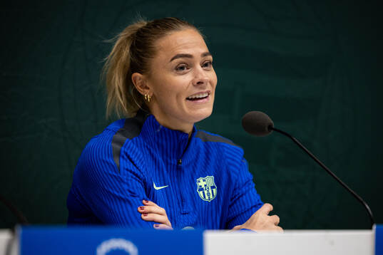 Bläddra bland fler bilder av Football, UEFA Women's Champions League, Barcelona, Press Conference