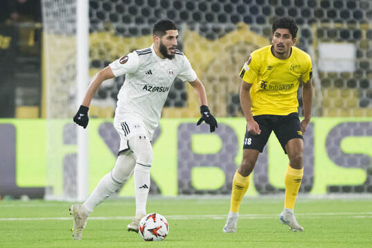 Yassine Benzia of Qarabag and Ahmed Qasem of Elfsborg