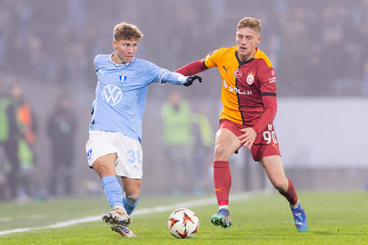 Hugo Bolin of Malmö FF and Metehan Baltaci of Galatasaray