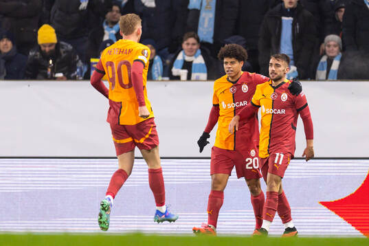 Gabriel Sara and Yunus Akgun of Galatasaray celebrates