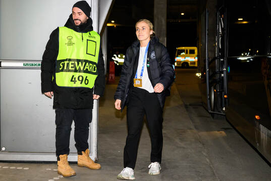Ellen Gibson of Hammarby arrives at Tele2 Arena