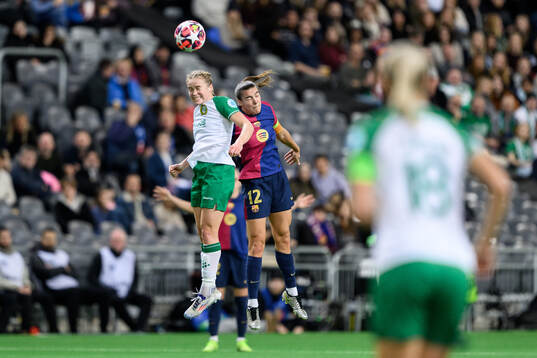 Julie Blakstad of Hammarby and Patri Guijarro of Barcelona