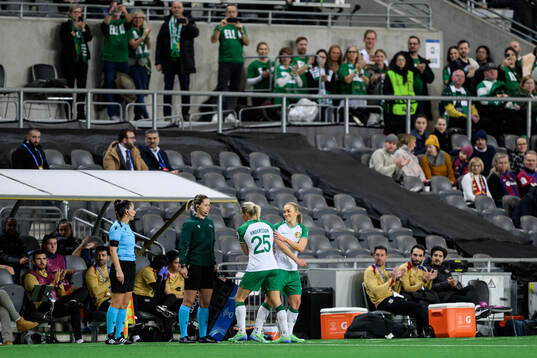 Jonna Andersson is substituted of for Ellen Gibson of