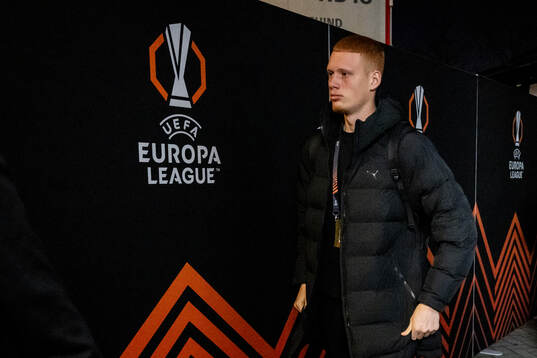 Goalkeeper Joakim Persson of Malmö FF arrives to the