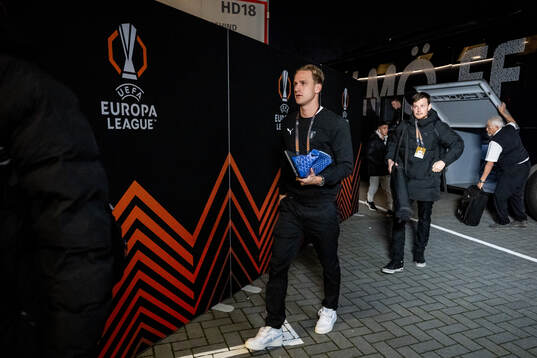Erik Botheim of Malmö FF arrives to the stadium
