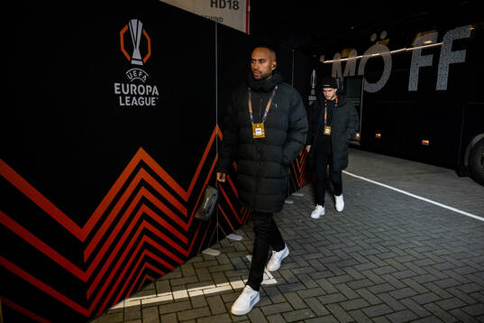 Isaac Kiese Thelin of Malmö FF arrives to the stadium