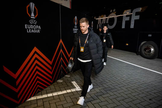Anders Christiansen of Malmö FF arrives to the stadium