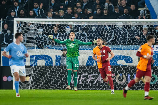 Goalkeeper Joakim Persson of Malmö FF reacts