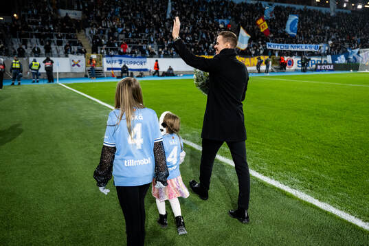 Niklas Moisander of Malmö FF is celebrated as he leaves