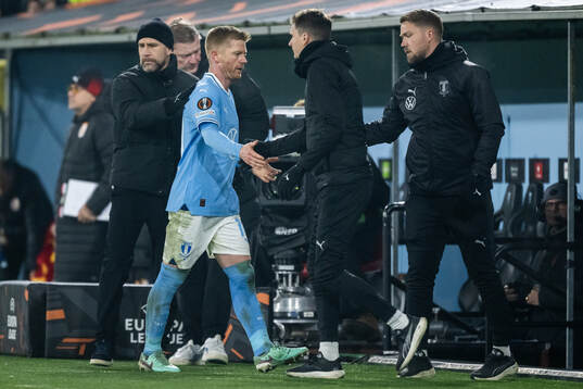 Head coach Henrik Rydström as Anders Christiansen of