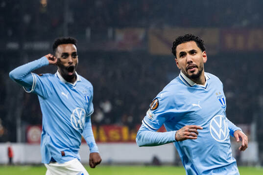 Sergio Pena of Malmö FF celebrates