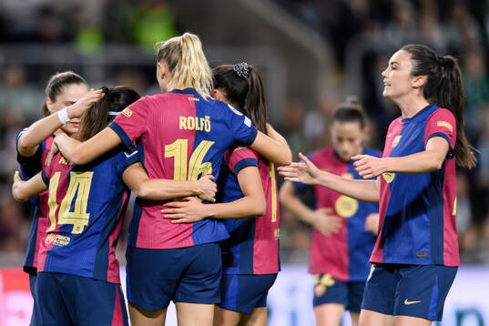 Aitana Bonmati of Barcelona celebrates with Fridolina