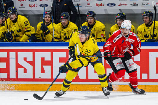 Fredrik Olofsson of Sweden and Ken Jaeger of Switzerland in