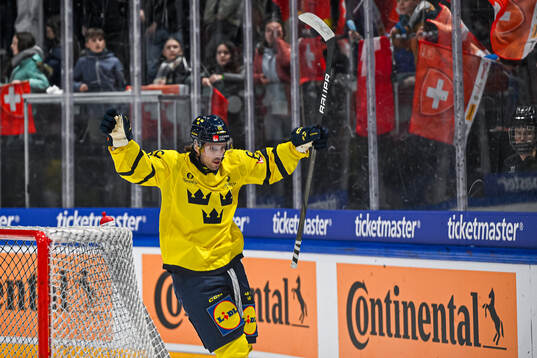Mathias Brome of Sweden celebrates