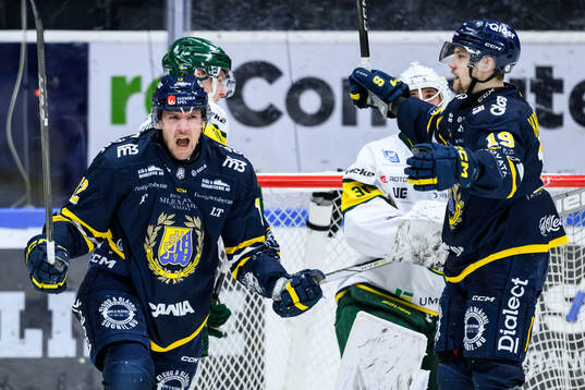 Södertäljes Viktor Liljegren jublar