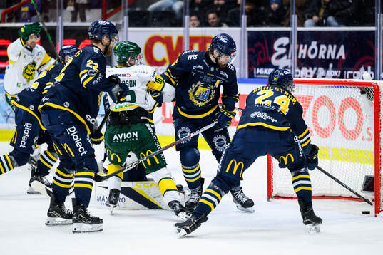 Björklövens Axel Ottosson kvitterar till 4-4