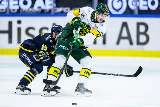 Södertäljes Hampus Harlestam och Björklövens Martin