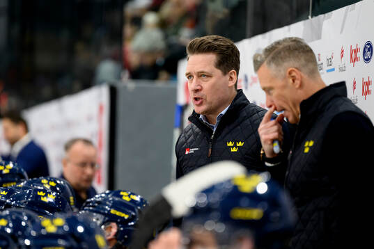 Head coach Sam Hallam of Sweden in the ice hockey game