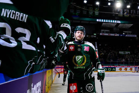 Axel Bergqvist of Färjestad  celebrating