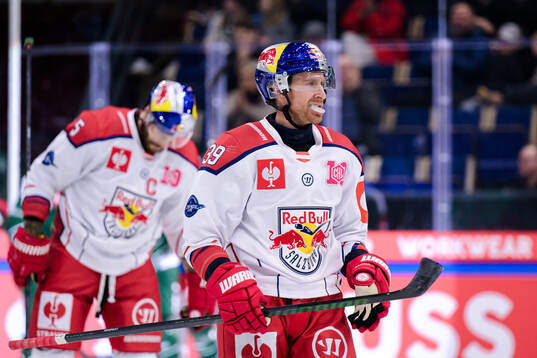 Chay Genoway of EC Red Bull Salzburg looks dejected