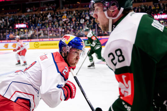 Tyler Lewington of EC Red Bull Salzburg and Emil Alba of