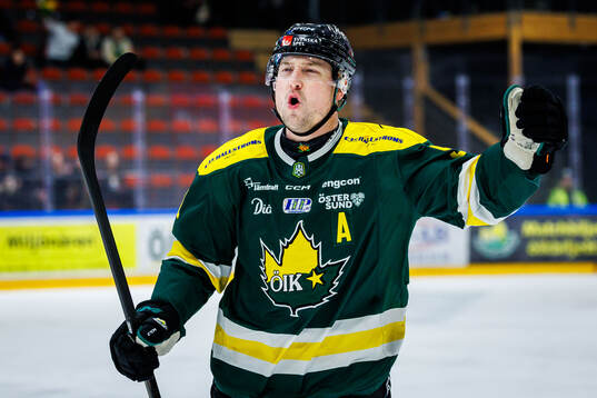 Östersunds Alexander Anderberg jublar