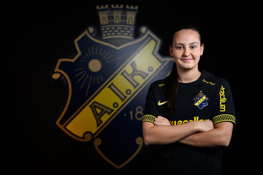 Janelle Yilmaz